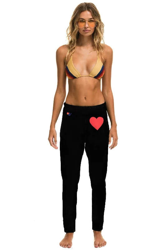 HEART STITCH JOGGER SWEATPANTS - BLACK