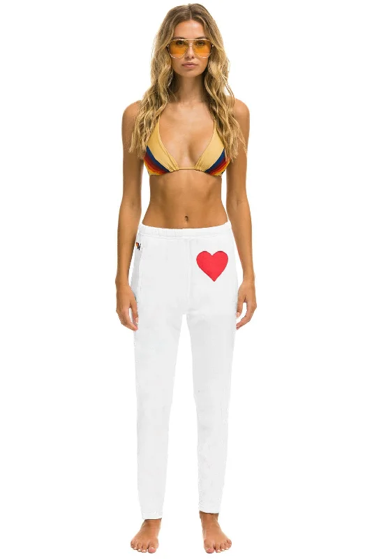 HEART STITCH JOGGER SWEATPANTS - WHITE