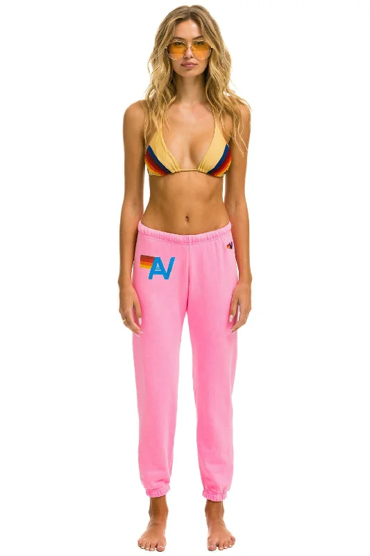 LOGO SWEATPANTS - NEON PINK